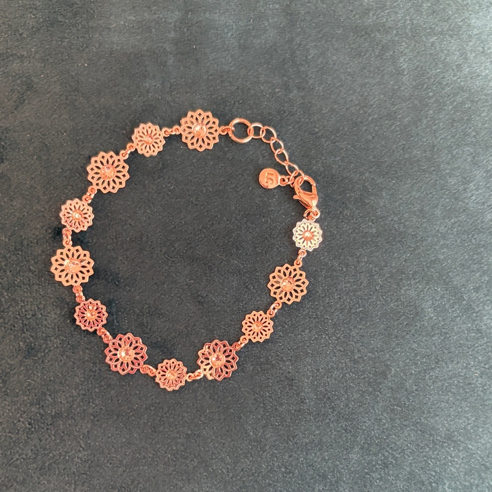 LC Lauren Conrad Gold Floral Bracelet
